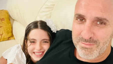 יובל עם אביה עדי אוחנה ז"ל