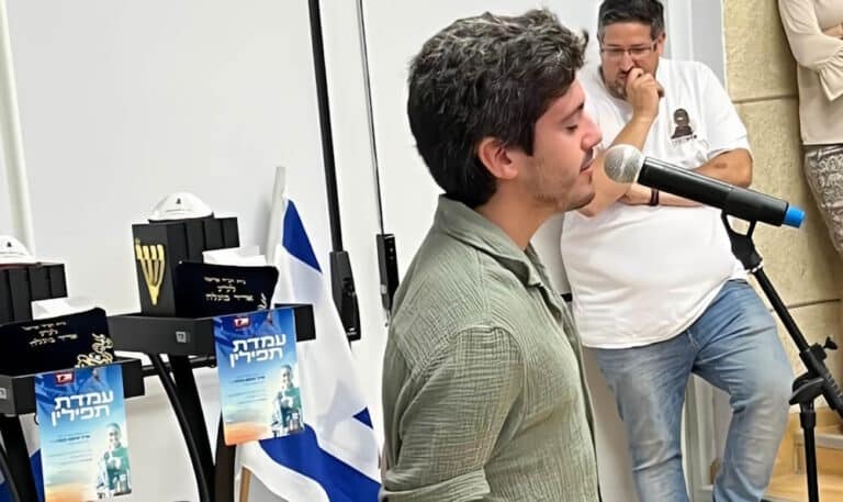 שיר של תובל שפיר לתלמידו אדיר בוגלה